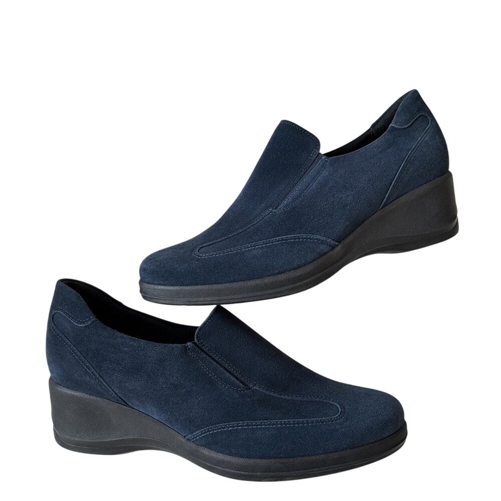 La Canadienne Suede Slip On Navy Blue
Comfort Low Loafers Women’s 9.5 Canada